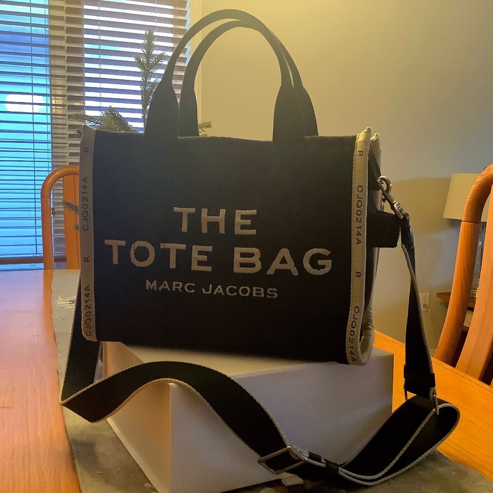 Marc Jacobs The Tote Bag - Medium